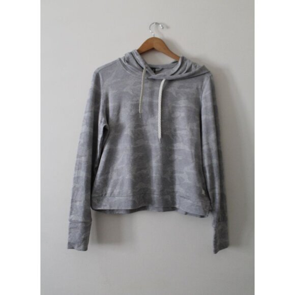 Vuori Halo Essential Hoodie Grey Camo Size Medium - Picture 2 of 7